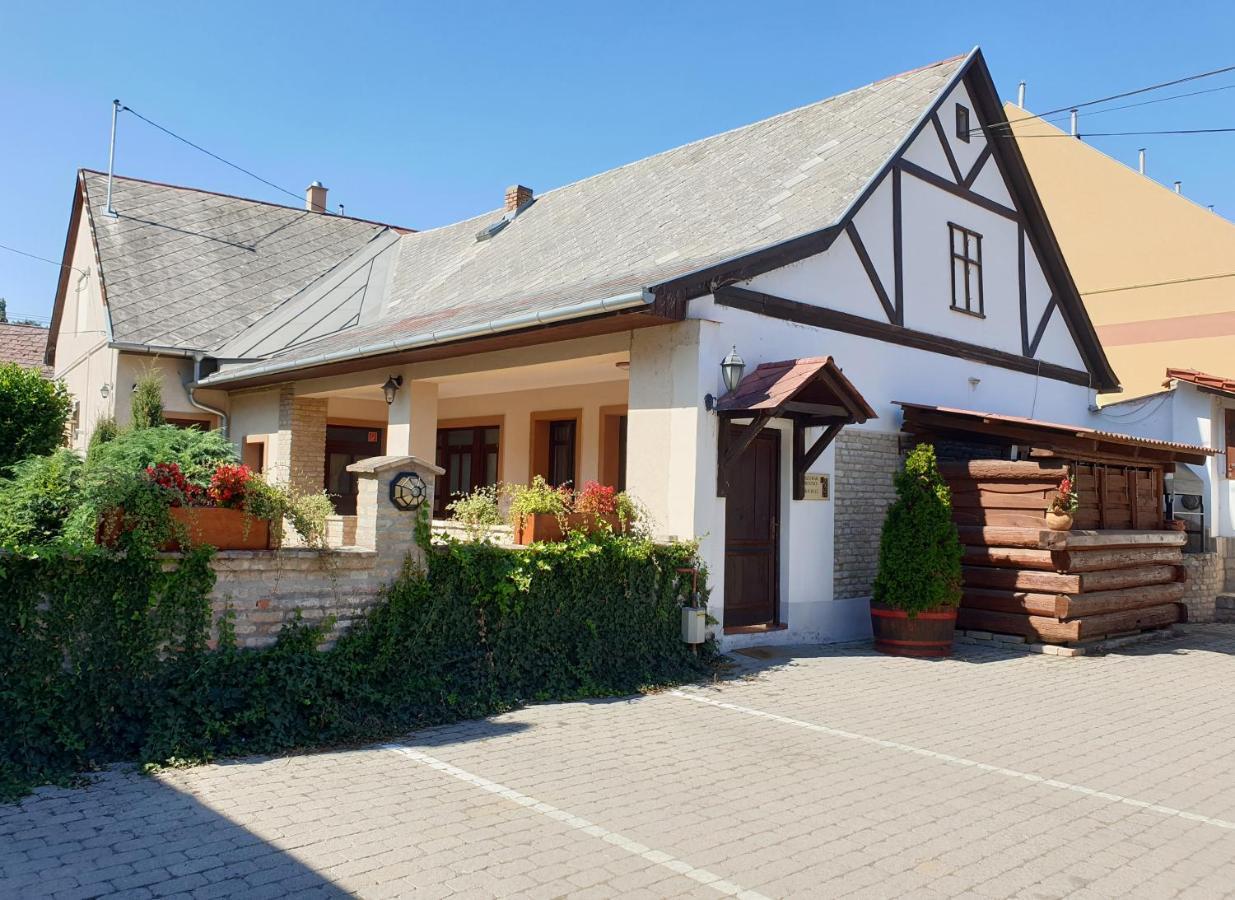 Nadasdi Haz Szekszárd エクステリア 写真