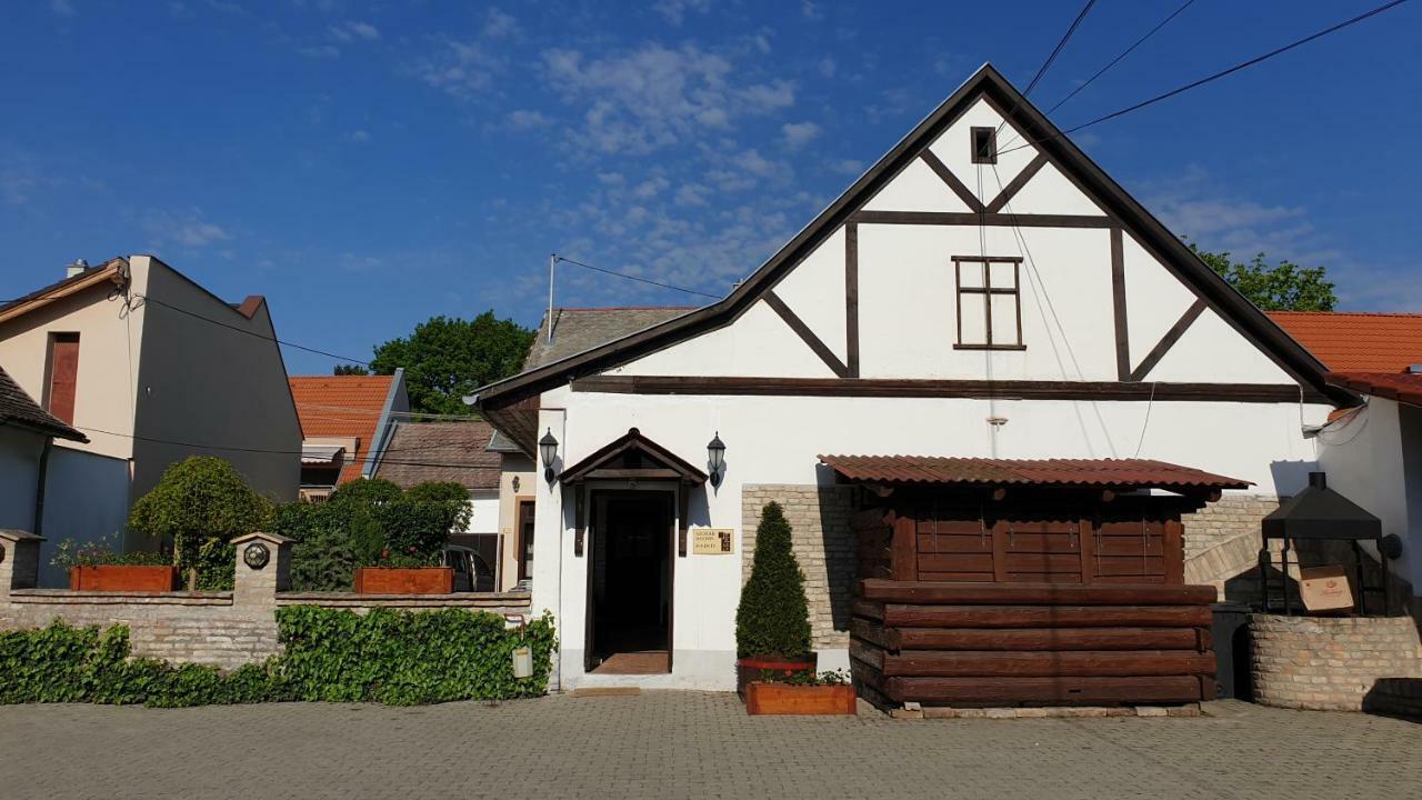 Nadasdi Haz Szekszárd エクステリア 写真